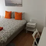 Rent a room in porto