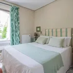 Alquilo 2 dormitorio apartamento de 129 m² en Marbella