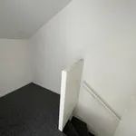 Rent 2 bedroom house in Leeds