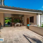 Rent 6 bedroom house of 531 m² in Rome