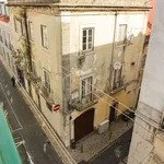 Rent 3 bedroom apartment of 60 m² in lisbon