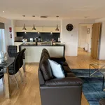 Rent 2 bedroom flat of 915 m² in Glasgow