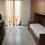 Rent 4 bedroom apartment in Milan