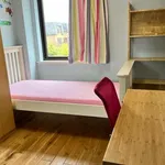 Rent 4 bedroom apartment in Scotland