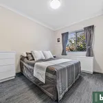 Rent 3 bedroom apartment in Greenslopes