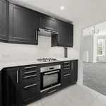 Rent 3 bedroom flat in London