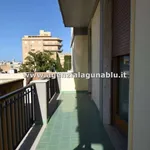 Rent 5 bedroom apartment of 250 m² in Marsala