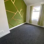 Rent 3 bedroom apartment in Yorkshire And The Humber