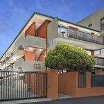 Rent 1 bedroom apartment in Melbourne