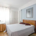 Rent 4 bedroom apartment in Lisbon