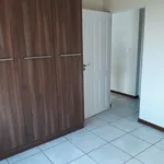 Rent 2 bedroom apartment in Roodepoort