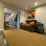 Rent 3 bedroom apartment in Elmbridge