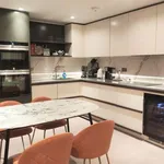 Rent 3 bedroom apartment in London