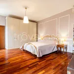 Rent 4 bedroom apartment of 150 m² in Venezia