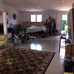 Rent 4 bedroom house of 130 m² in Roma