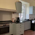 Rent a room of 333 m² in lisbon