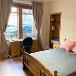 Rent 2 bedroom flat in Edinburgh  West