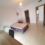 Rent a room of 135 m² in alicante