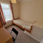 Rent 6 bedroom house in West Midlands