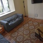 Rent 4 bedroom flat in Wales