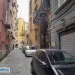 Affitto 2 camera appartamento di 50 m² in Naples