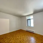  appartement avec 5 chambre(s) en location à Montreal