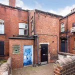 Rent 5 bedroom flat in Leeds