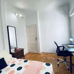 Rent a room of 140 m² in Madrid