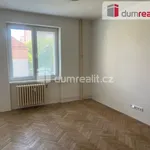 Pronajměte si 3 ložnic/e byt o rozloze 68 m² v Mělník