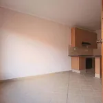 Rent 2 bedroom apartment of 90 m² in Pretoria