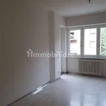 Rent 4 bedroom apartment of 80 m² in Como