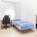 Rent 3 bedroom apartment in Seville