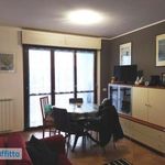 Affitto 4 camera appartamento di 105 m² in Rome