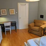 Rent 2 bedroom apartment of 75 m² in Stuttgart