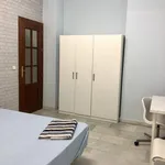 Rent 8 bedroom apartment in Seville