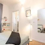 Rent 3 bedroom apartment in milan