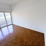 Rent 4 bedroom apartment of 225 m² in Lisbon