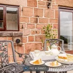 Rent 2 bedroom house in Staffordshire Moorlands