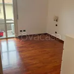 Rent 3 bedroom apartment of 95 m² in Milano