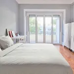 Rent a room in lisbon