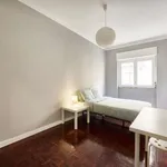 Rent a room in lisbon