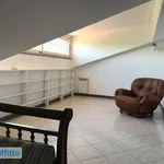 Rent 6 bedroom house of 310 m² in Rome