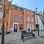 Rent 4 bedroom apartment in East Of England