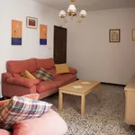 Rent 3 bedroom house in Seville