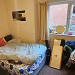 Rent 6 bedroom house in Leeds