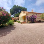 Rent 4 bedroom house of 80 m² in Six-Fours-les-Plages