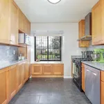 Rent 3 bedroom apartment of 180 m² in Washington