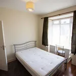 Rent 3 bedroom flat in West Midlands