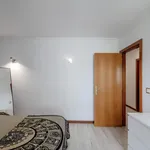 Rent 3 bedroom apartment of 130 m² in Lisbon