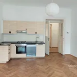 Pronajměte si 4 ložnic/e byt o rozloze 119 m² v Prague